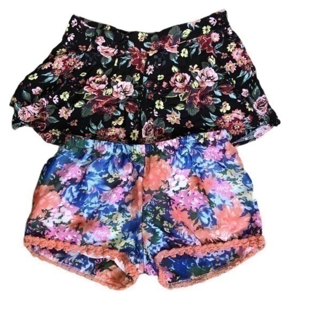 Lot 2 pairs shorts both size medium floral